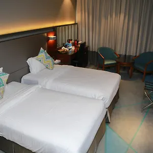 Hotel Versailles By Vieras, Dubai