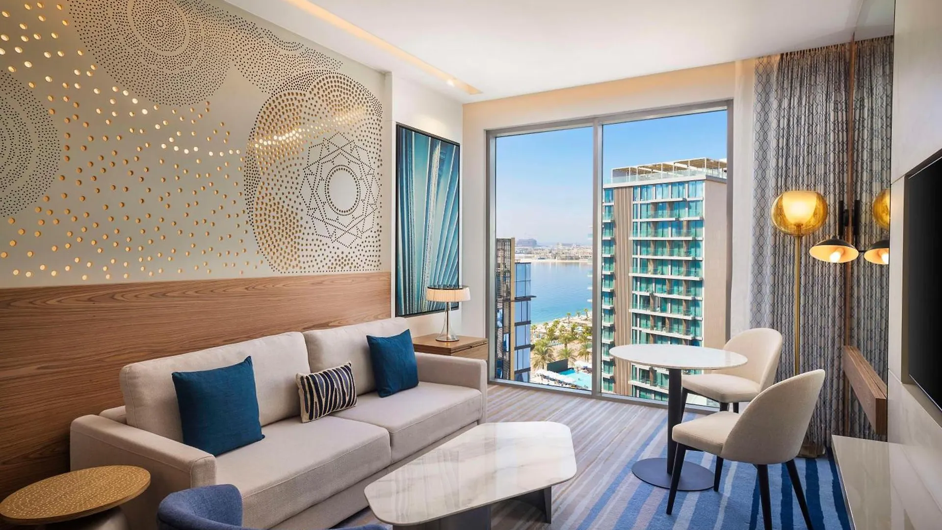 Tumbi West Palm Beach Hotel Dubai,Tapestry Collection Hilton