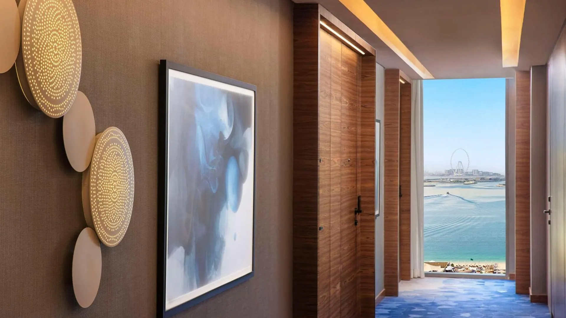Tumbi West Palm Beach Hotel Dubai,Tapestry Collection Hilton