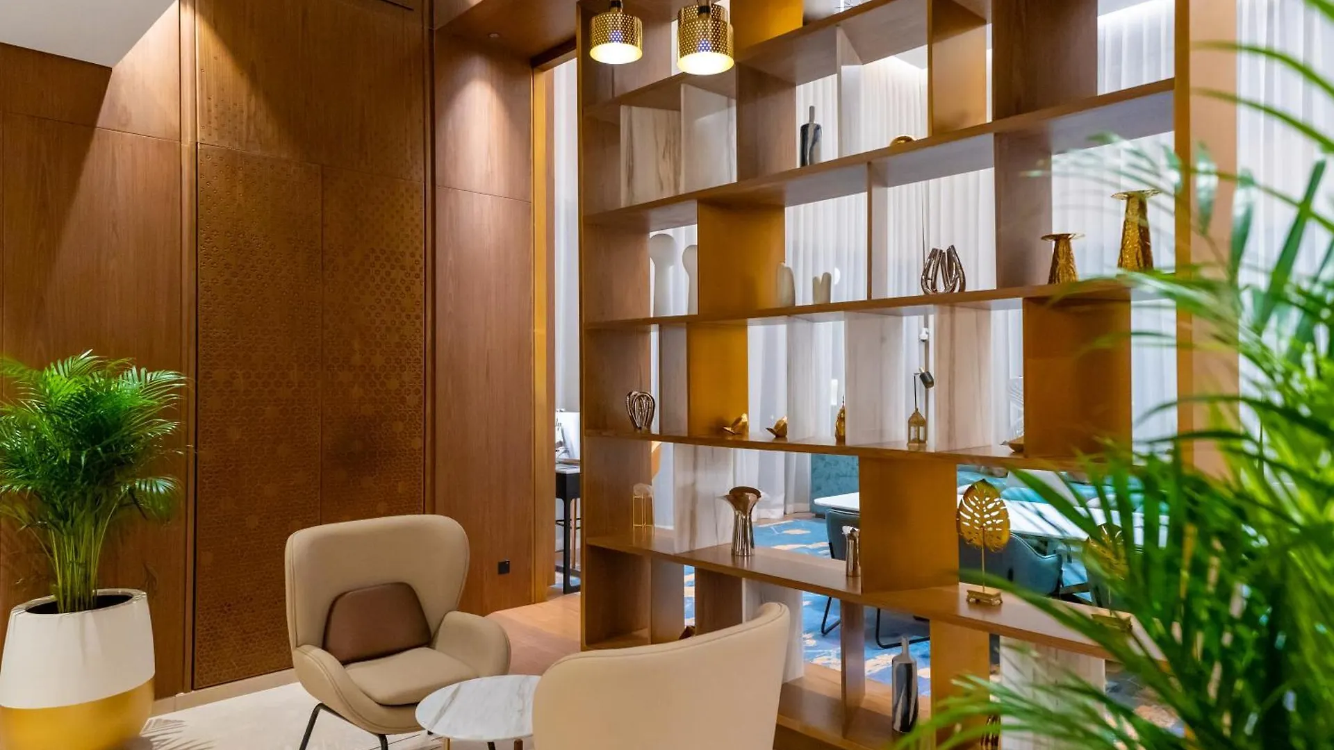 Tumbi West Palm Beach Hotel Dubai,Tapestry Collection Hilton