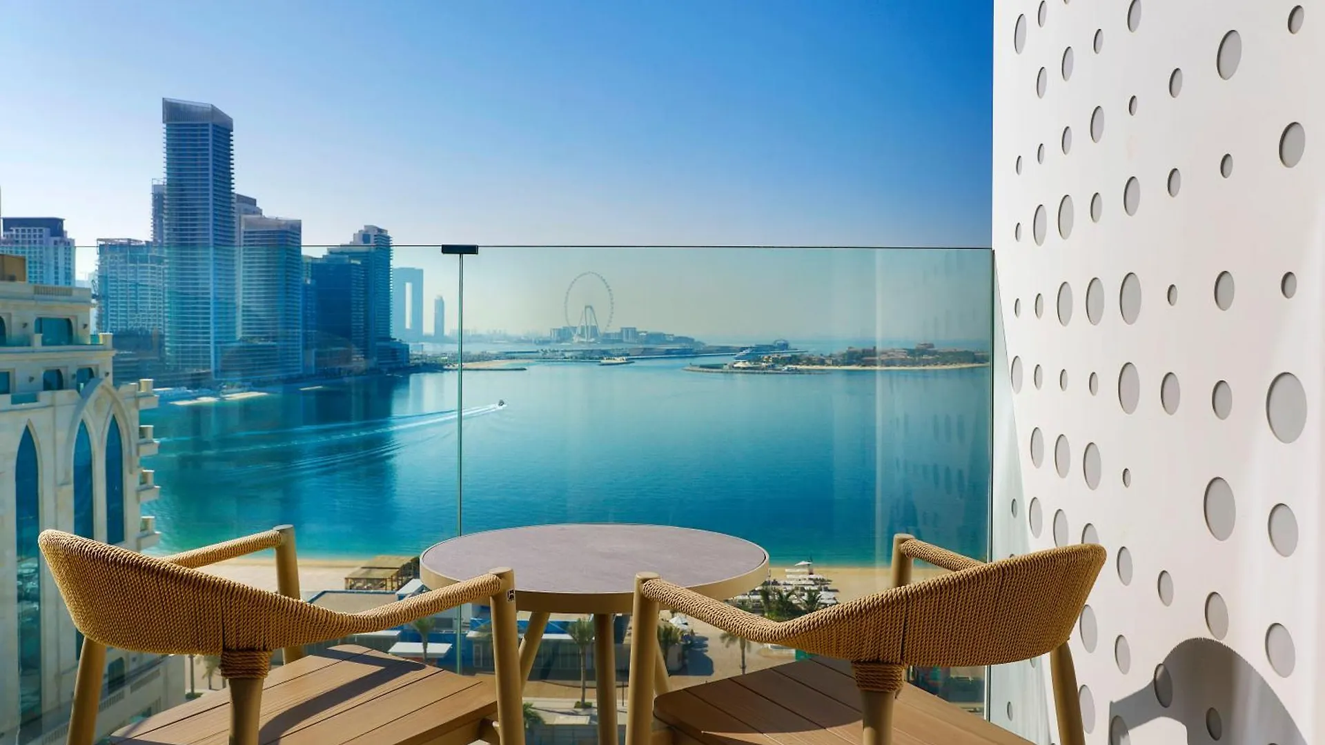 Tumbi West Palm Beach Hotel Dubai,Tapestry Collection Hilton  Dubai